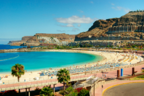 Der Amadores Strand ist einer der beliebtesten Strände auf der Insel Gran Canaria